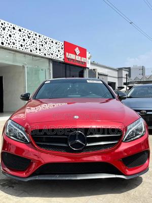 Mercedes-Benz C300 Luxury 4matic Sedan AWD (2.0L 4cyl 7A) 2017 Red
