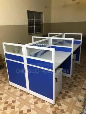 High Quality 4 Seater Work Station