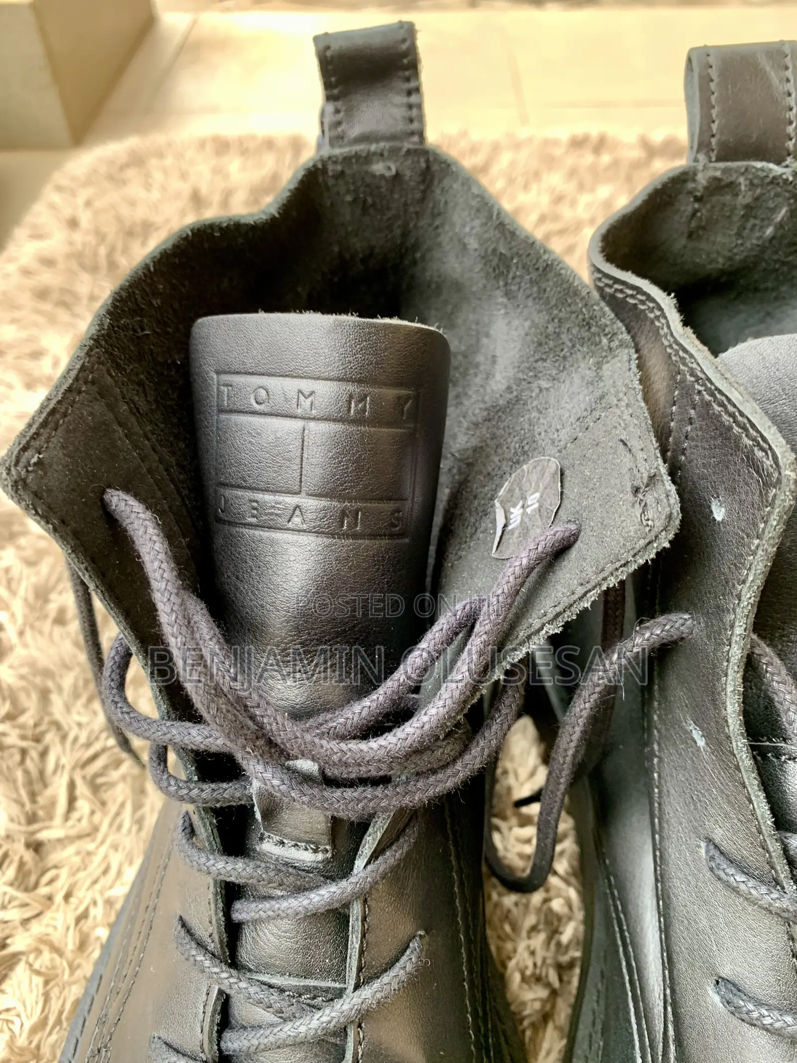 Tommy Jeans Logo-Patch Lace-Up Leather Boots
