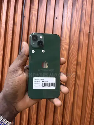 Apple iPhone 13 128 GB Green