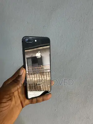 Apple iPhone 8 Plus 64 GB Black