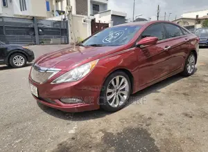 Hyundai Sonata SE Sedan FWD (3.3L 6cyl 5A) 2010 Red