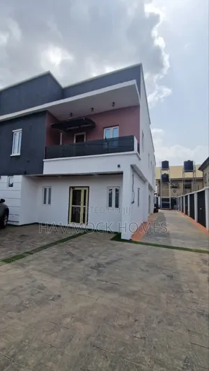 4bdrm Duplex in Emmanuel Estate, Idishin for sale