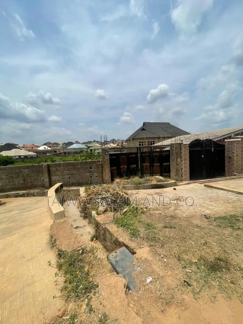 24 Unit Office Complex