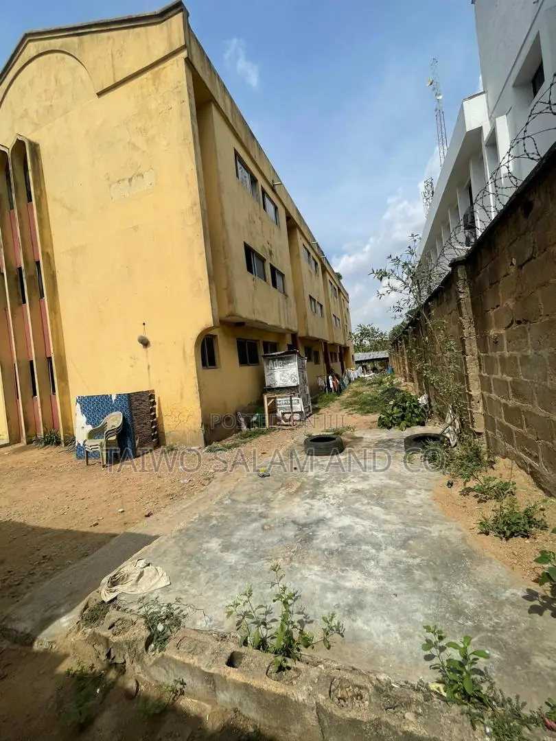 24 Unit Office Complex