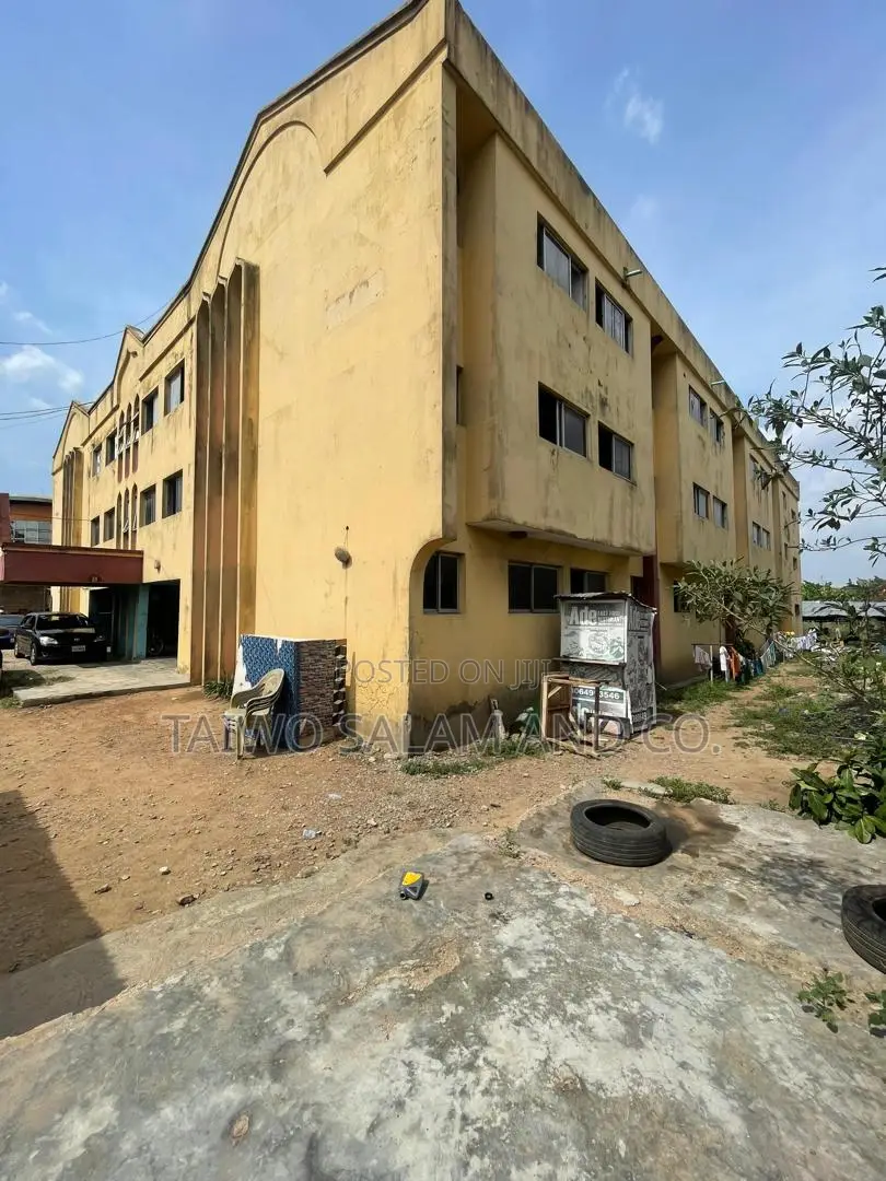 24 Unit Office Complex