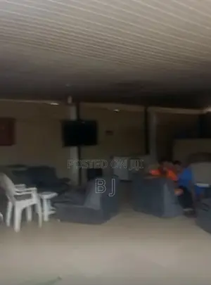 11 Rooms Building