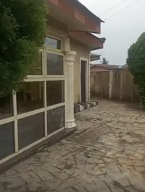 11 Rooms Building