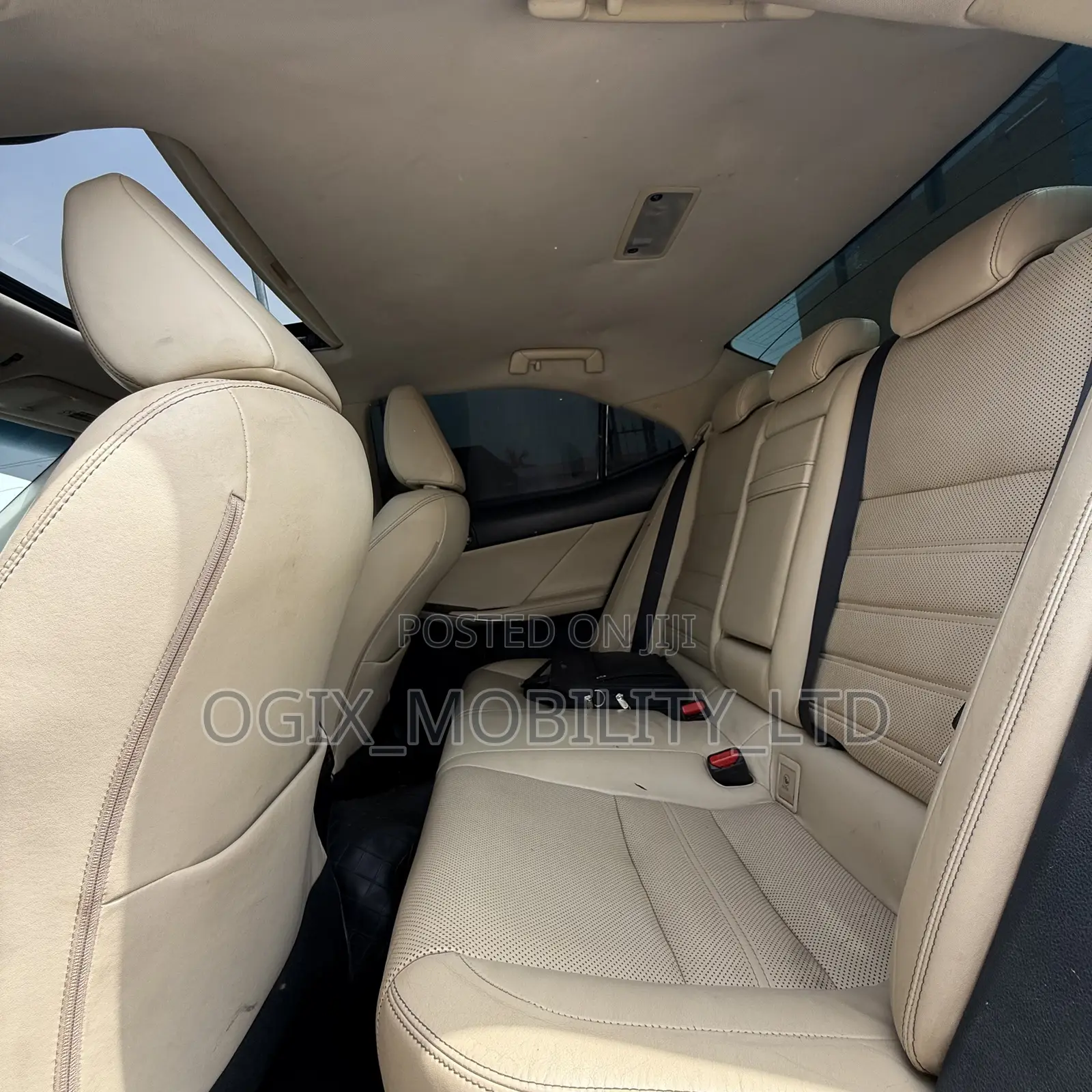 Lexus IS 2014 White