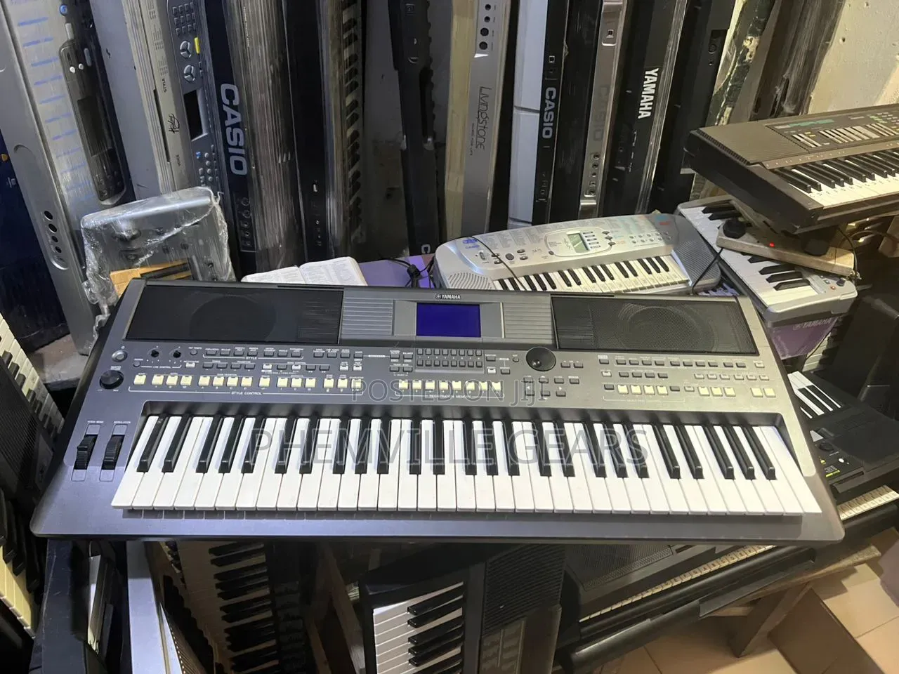 Uk.Used Psr S670