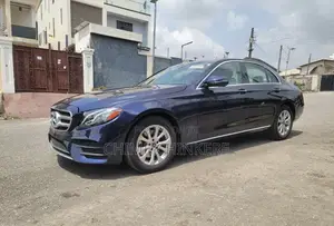 Mercedes-Benz E300 2018 Blue