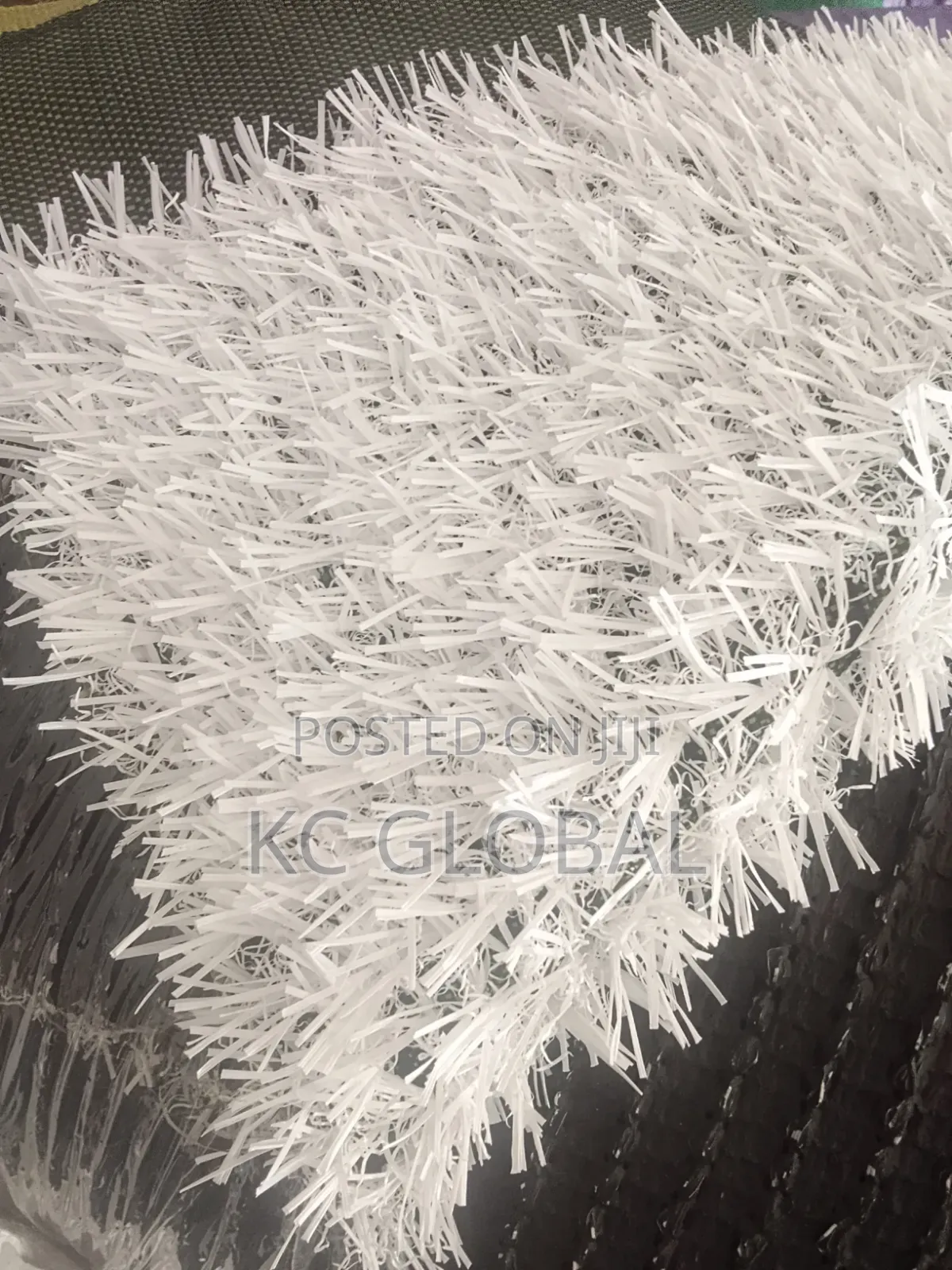 Artificial Grass Available in Different Sizes and Colors.