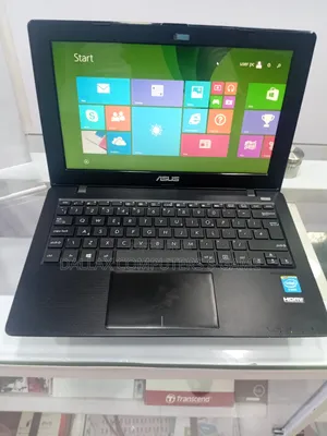 Laptop Asus X200CA 2GB Intel Celeron SSD 128GB