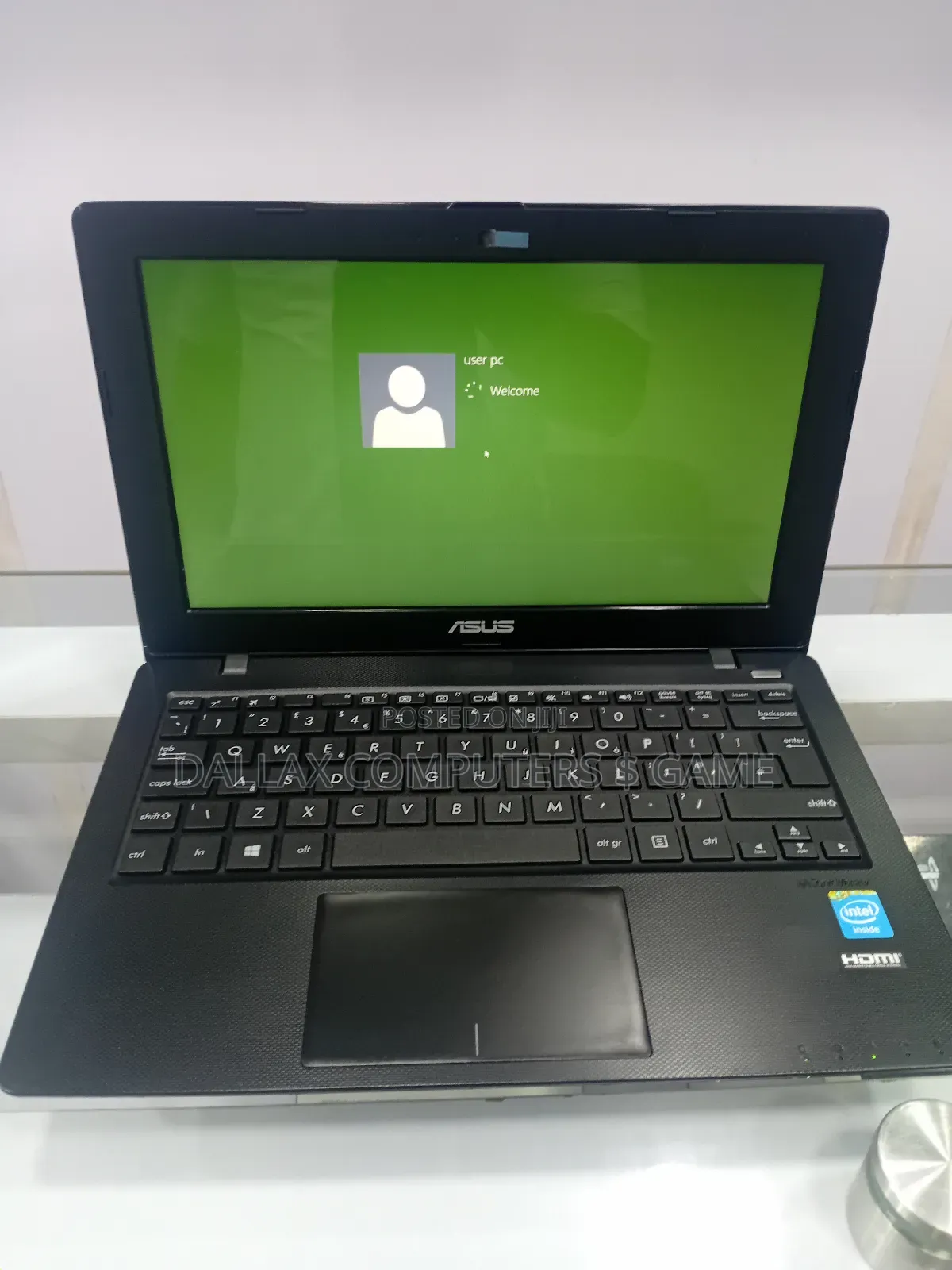 Laptop Asus X200CA 2GB Intel Celeron SSD 128GB
