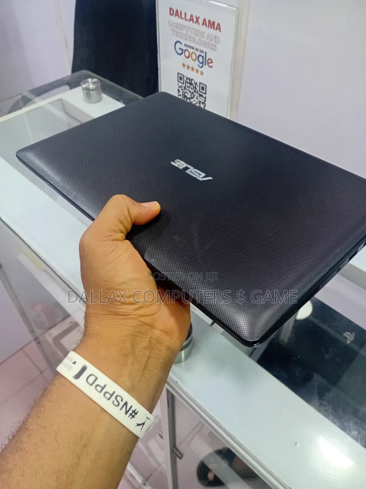 Laptop Asus X200CA 2GB Intel Celeron SSD 128GB
