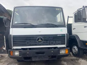 2004 Mercedes Benz 814 Foreign Used Excellent Condition