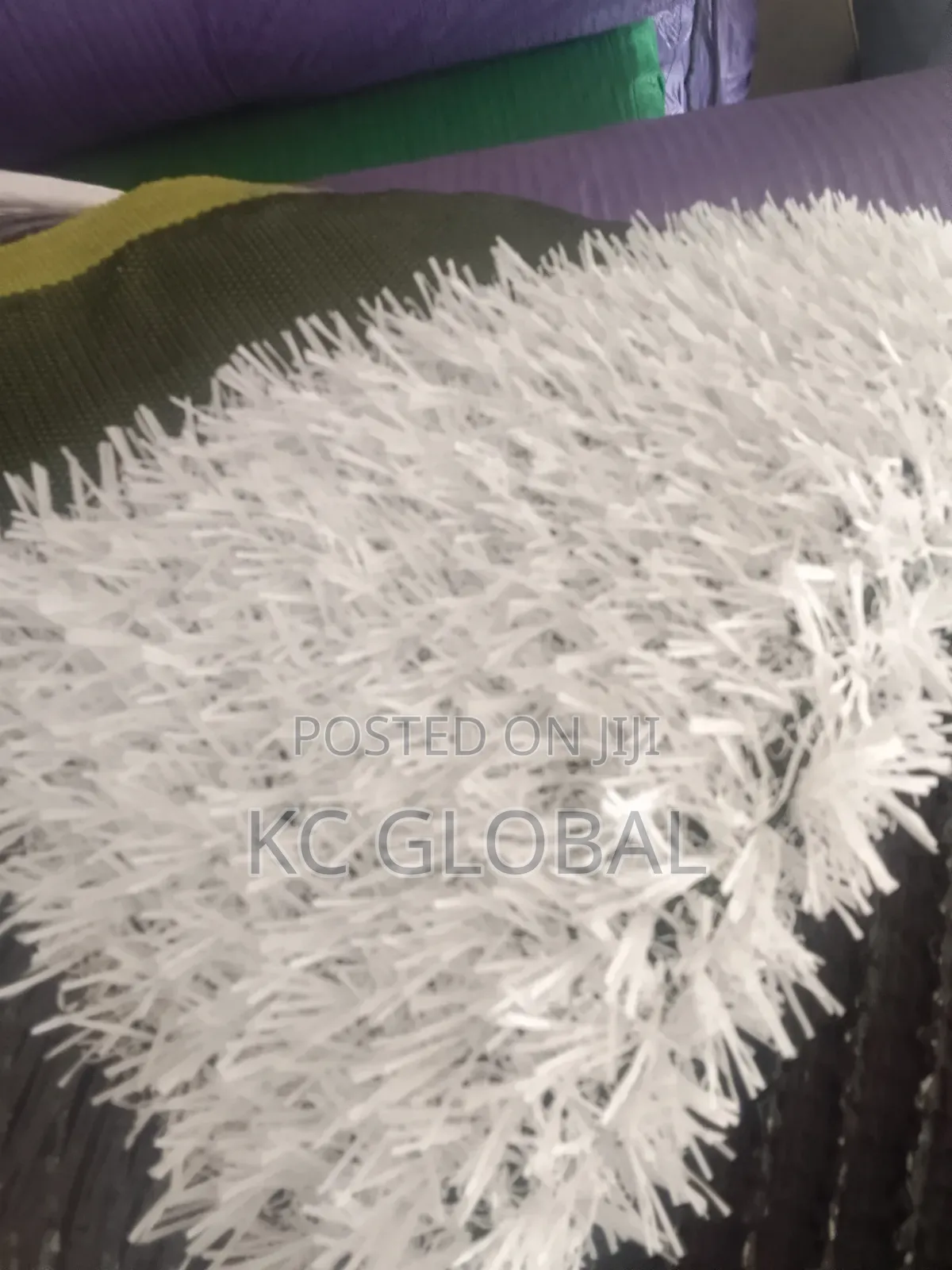 Artificial Grass. Available in Different Sizes and Colors.High Quality