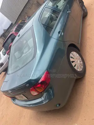 Toyota Corolla LE 4dr Sedan (1.8L 4cyl 4A) 2010 Gray