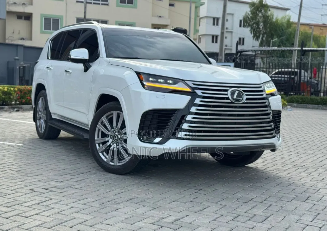 Lexus LX 2024 White
