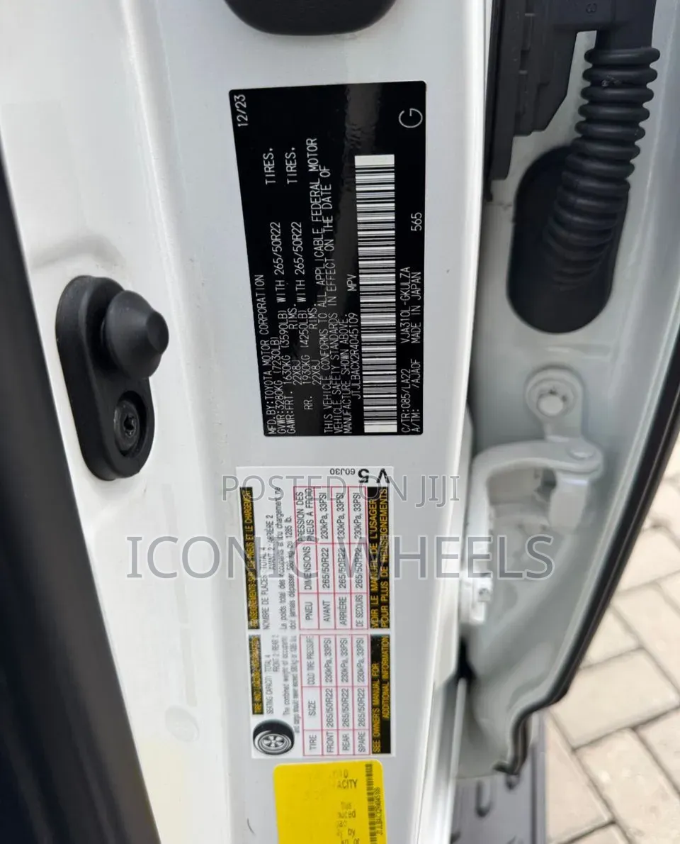 Lexus LX 2024 White