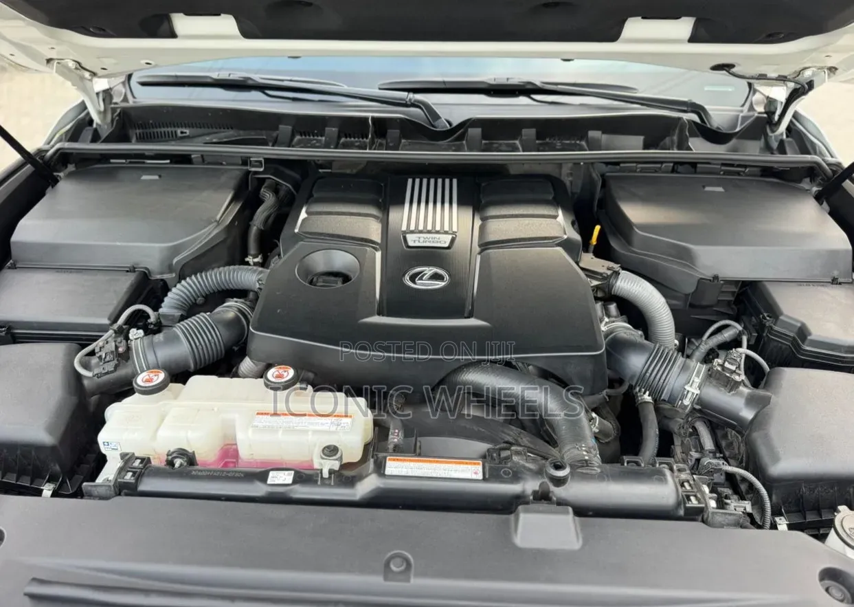Lexus LX 2024 White