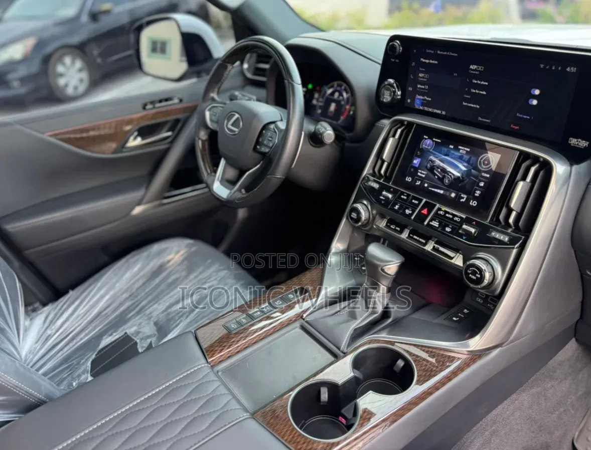 Lexus LX 2024 White