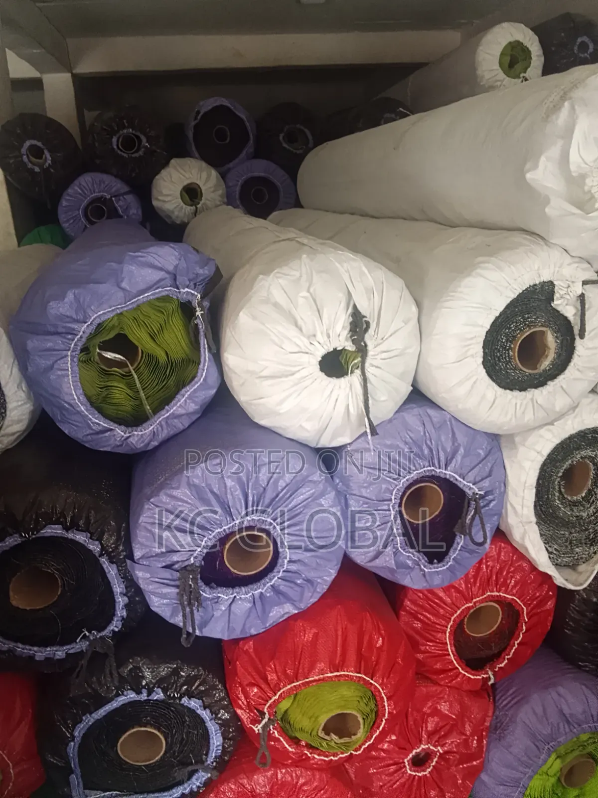 Artificial Grass. Available in Different Sizes and Colors.High Quality