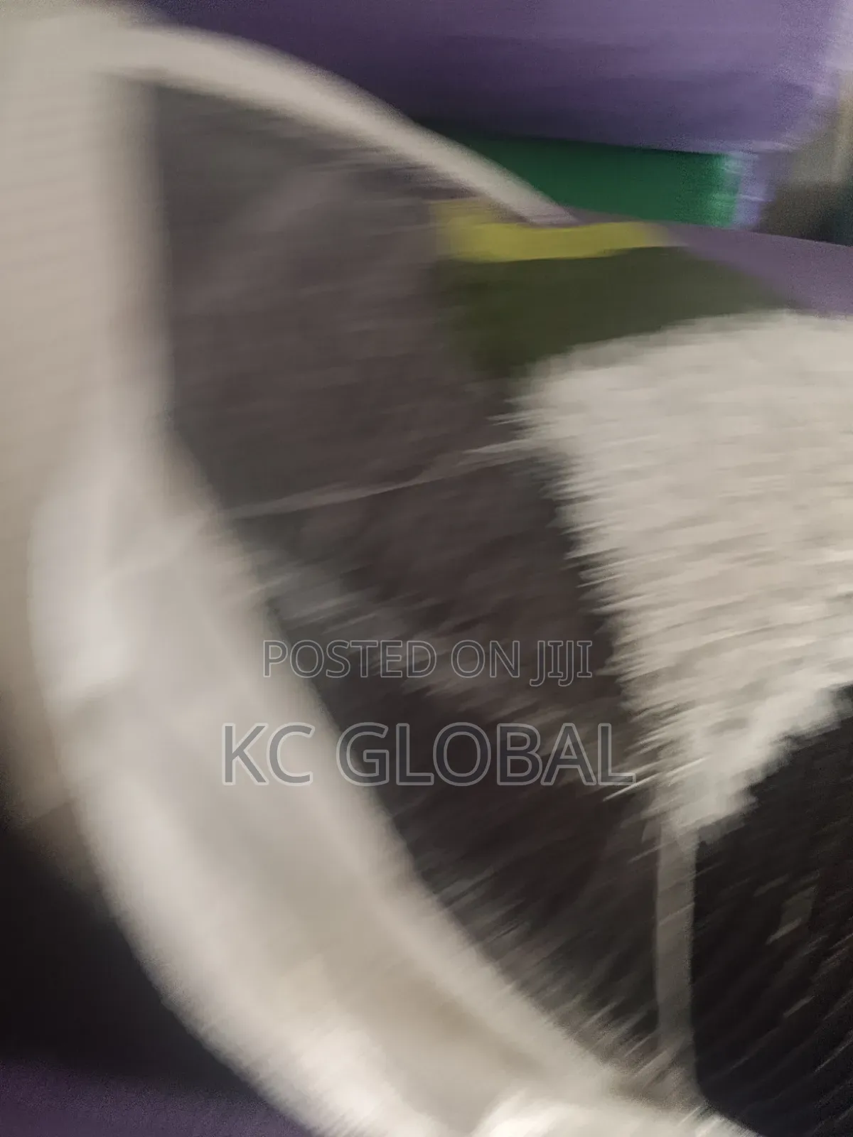 Artificial Grass. Available in Different Sizes and Colors.High Quality