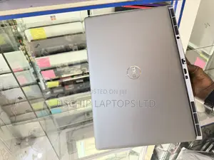 Laptop Dell Precision 5560 64GB Intel Core i9 SSD 512GB