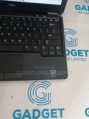 Laptop Dell Latitude E7240 8GB Intel Core i7 SSD 256GB