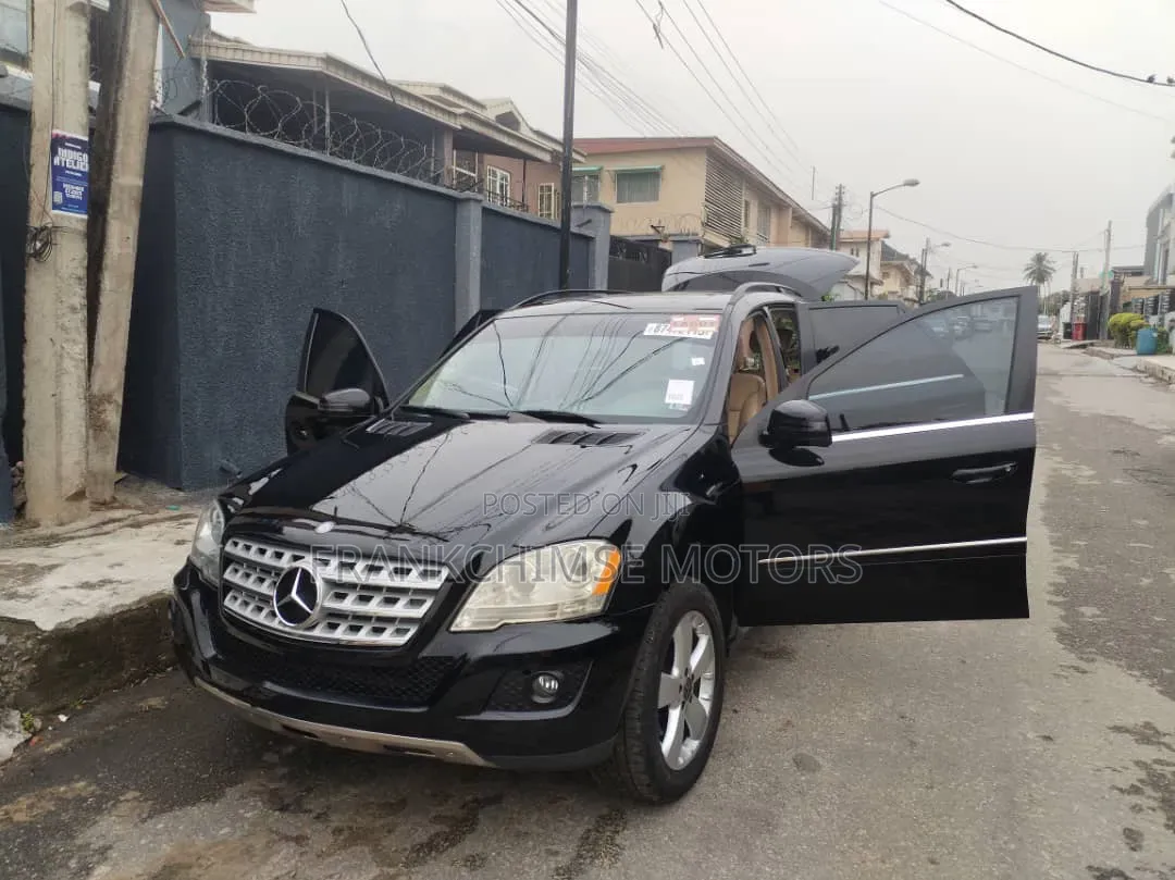 Mercedes-Benz M Class 2011 Black