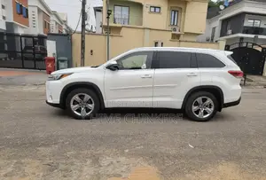 Toyota Highlander Limited Platinum 4x4 V6 (3.5L 6cyl 8A) 2017 White