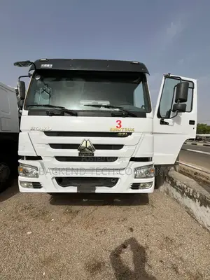 Cnhtc Howo 2019 White