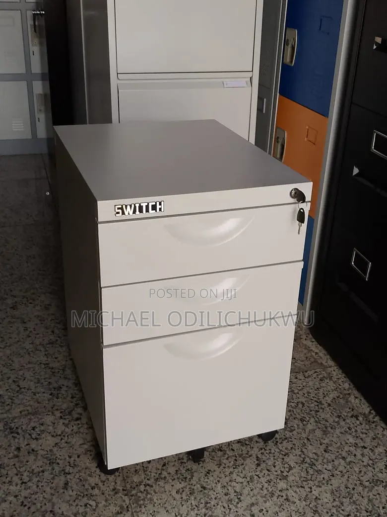 Cabinet Locker