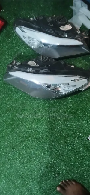 BMW F10 2012 Full Lights