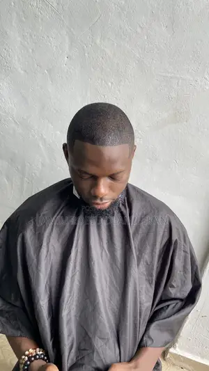 • Reefresh Hair Cut