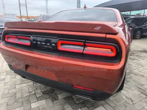 Dodge Challenger GT 2023 Orange