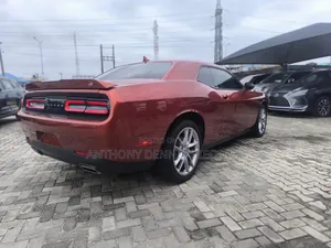Dodge Challenger GT 2023 Orange