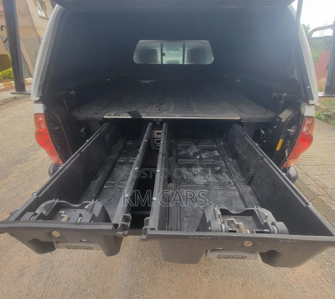 Toyota Tacoma 2013 White