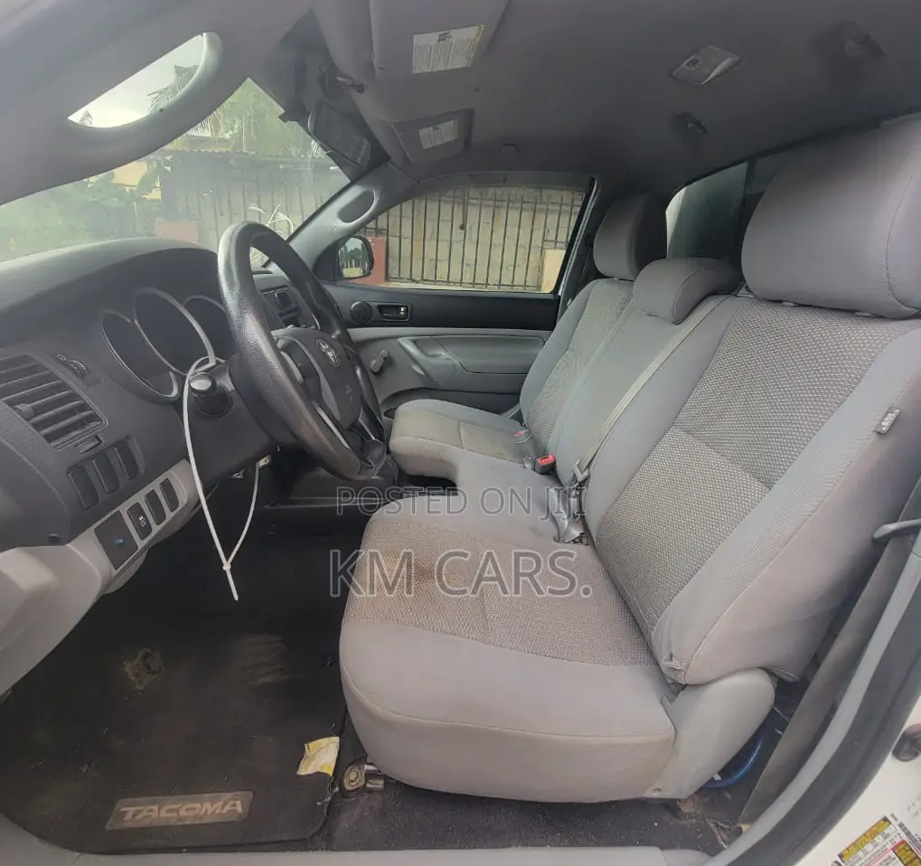 Toyota Tacoma 2013 White
