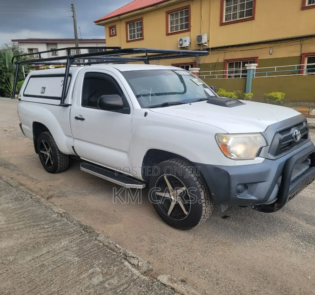 Toyota Tacoma 2013 White