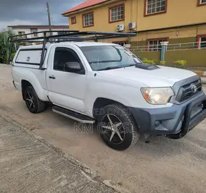 Toyota Tacoma 2013 White