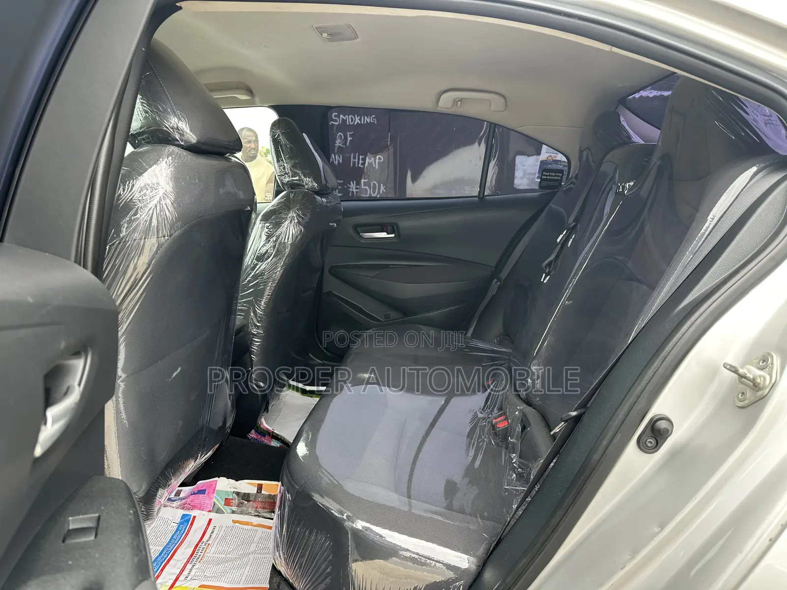 Toyota Corolla LE 2020 Silver