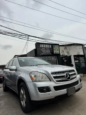 Mercedes-Benz GL-Class 2010 Silver
