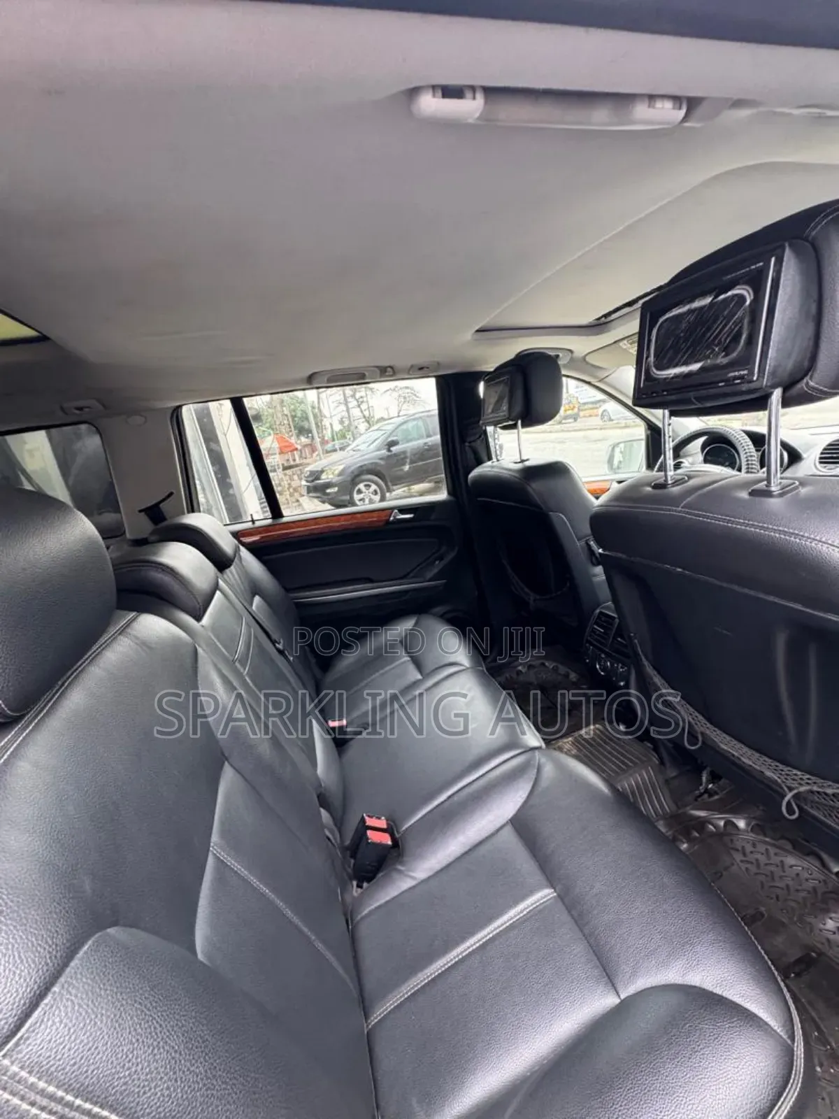 Mercedes-Benz GL-Class 2010 Silver