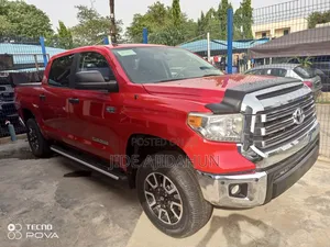Toyota Tundra 2014 Red