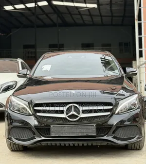 Mercedes-Benz C300 Luxury 4dr RWD Sedan (2.0L 4cyl 7A) 2015 Black