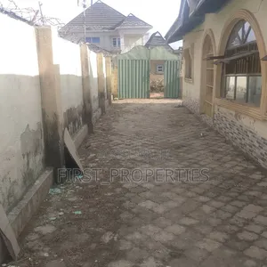 5bdrm Block of Flats in Kasumu Zone C, Oyo for sale