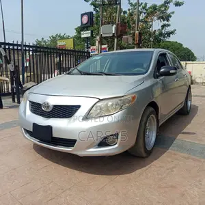 Toyota Corolla 2009 Silver