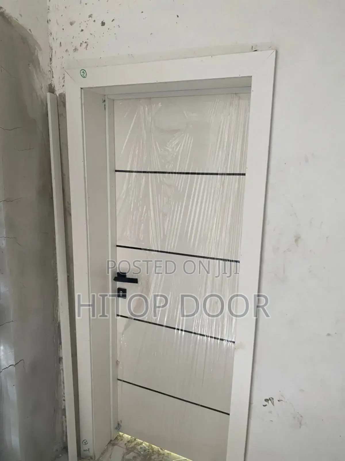 Modern HDF Door Off-White With Frame and Architrave